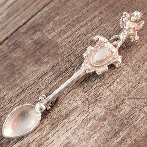 Vintage Cherub Flourish Heart Spoon Brooch Pin - Picture 2 of 6